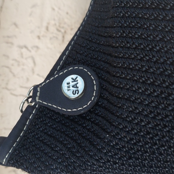 THE SAK Black "Lumi" Crochet Shoulder-bag w/ Matching COACH Wallet/Wristlet - Picture 3 of 12